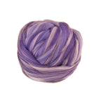 4 oz merino wool roving 19 microns ,color blend (Gillyflower)