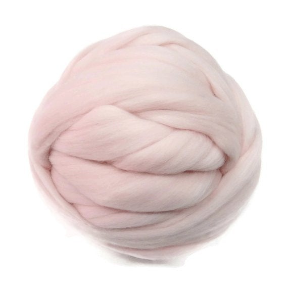NEW! Superfine Merino wool roving 19 microns , Color: Etoile