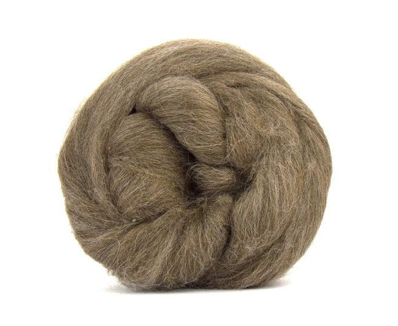 Baby Llama  Undyed Luxury roving, color: Light Brown