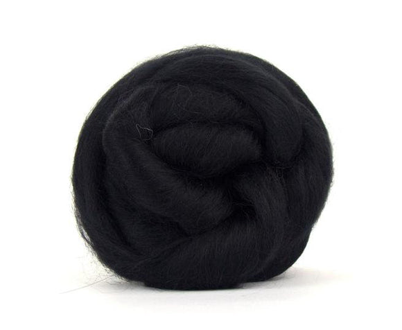 Baby Llama  Undyed Luxury roving, color: Black