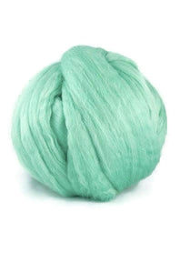 Superfine merino Wool roving 19 microns ,Colour: Frog