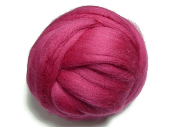 Superfine Merino wool roving 19 microns, Raspberry