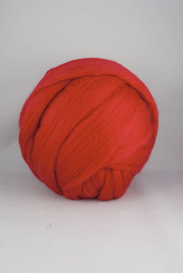 Superfine merino wool roving 19 microns,  ,Color: Passion